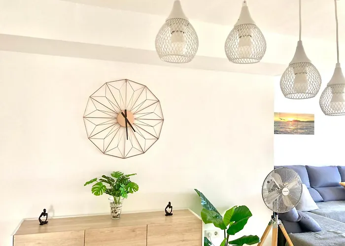 Frente Al Mar Torres De Playamar En * Torremolinos