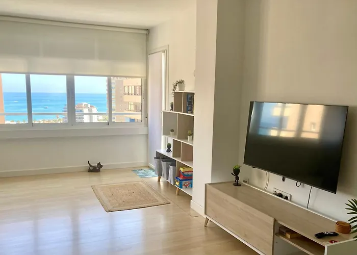 Frente Al Mar Torres De Playamar En *