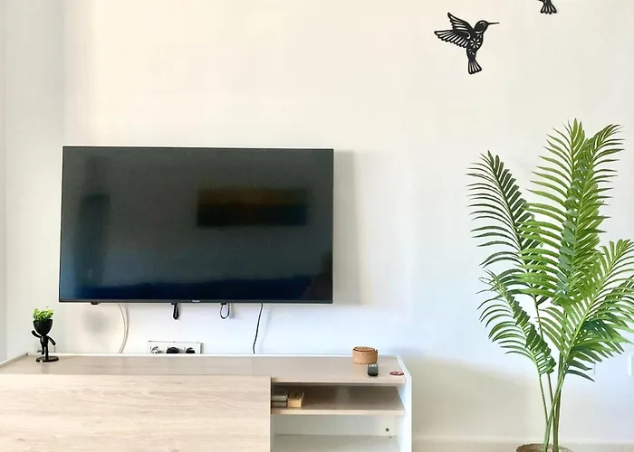 Frente Al Mar Torres De Playamar En Torremolinos